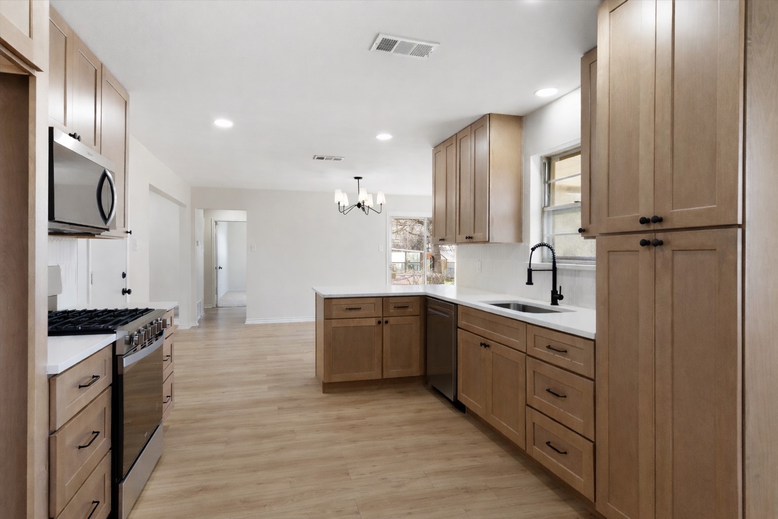 3138 Touraine Drive Dallas TX 75211