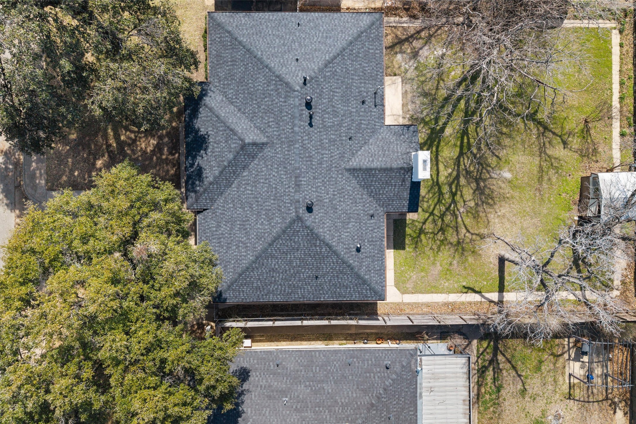 3138 Touraine Drive Dallas TX 75211
