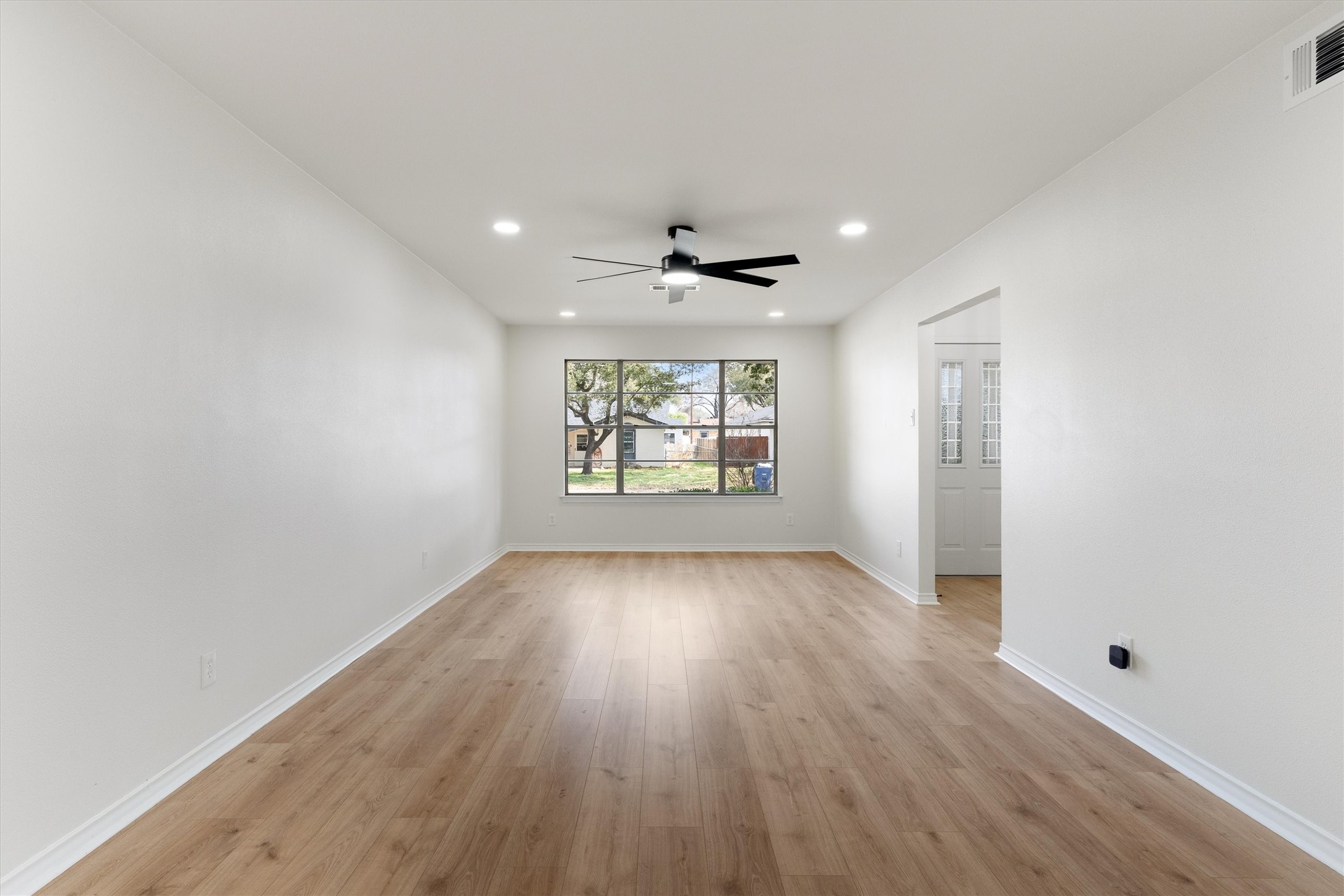 3138 Touraine Drive Dallas TX 75211