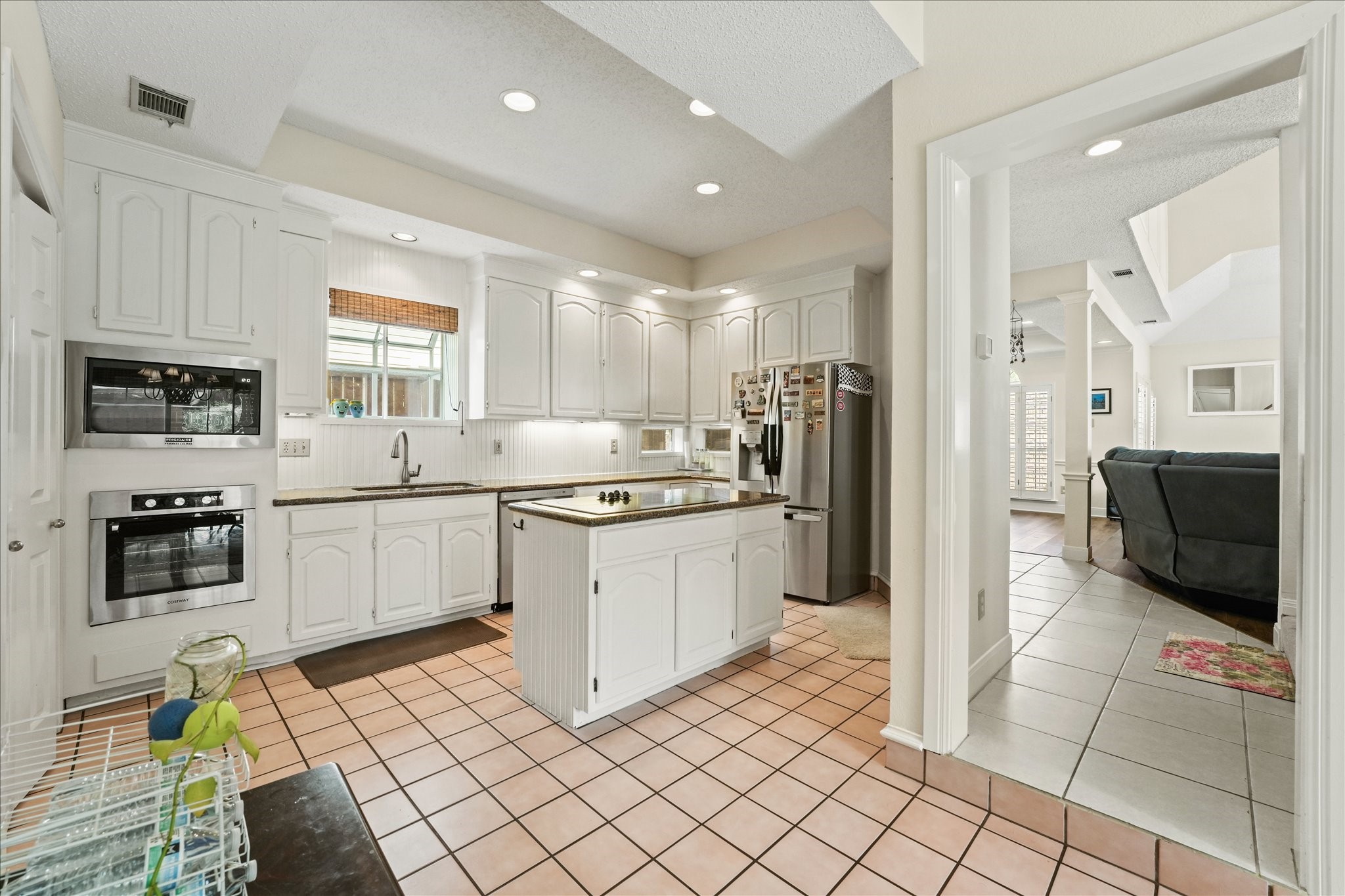 9420 Blue Jay Way Irving TX 75063