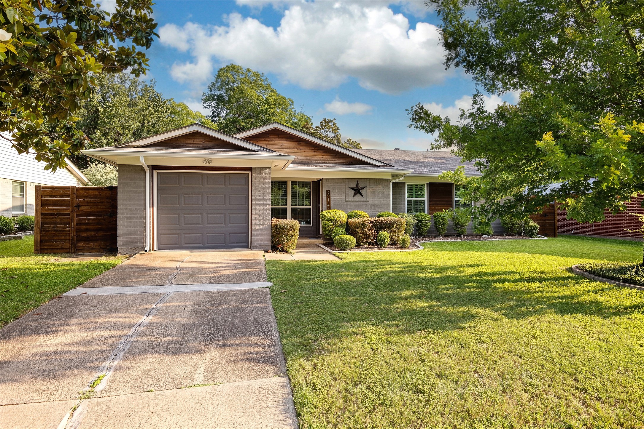 314 N Cottonwood Drive Richardson TX 75080