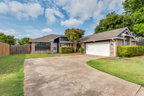 202 Hollywood Drive Glenn Heights TX 75154