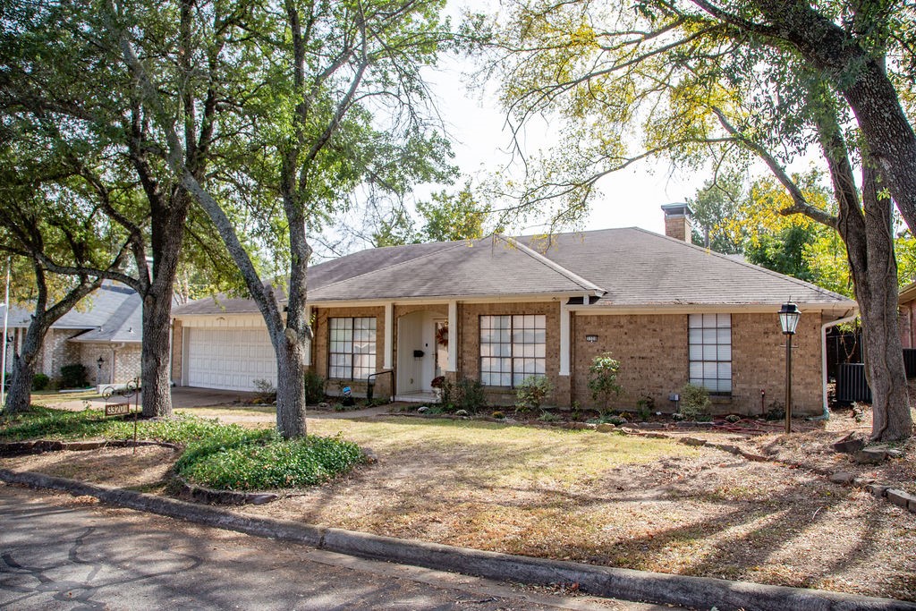 3320 E Houston Street Paris TX 75460