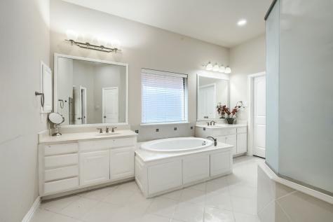 2246 Longview Road Irving TX 75063