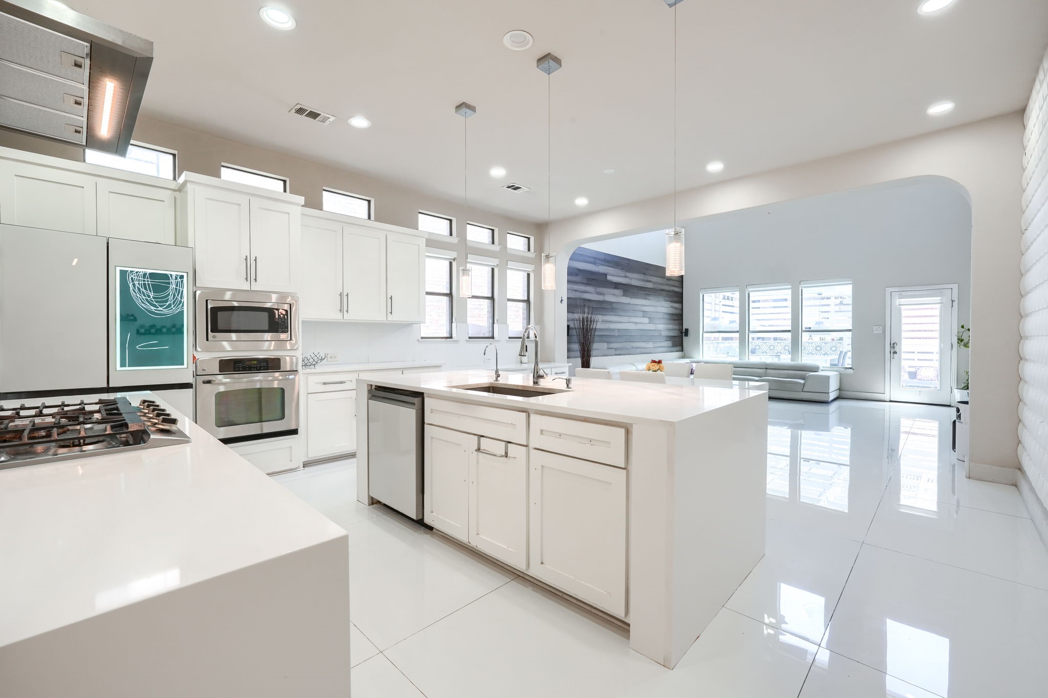 2246 Longview Road Irving TX 75063