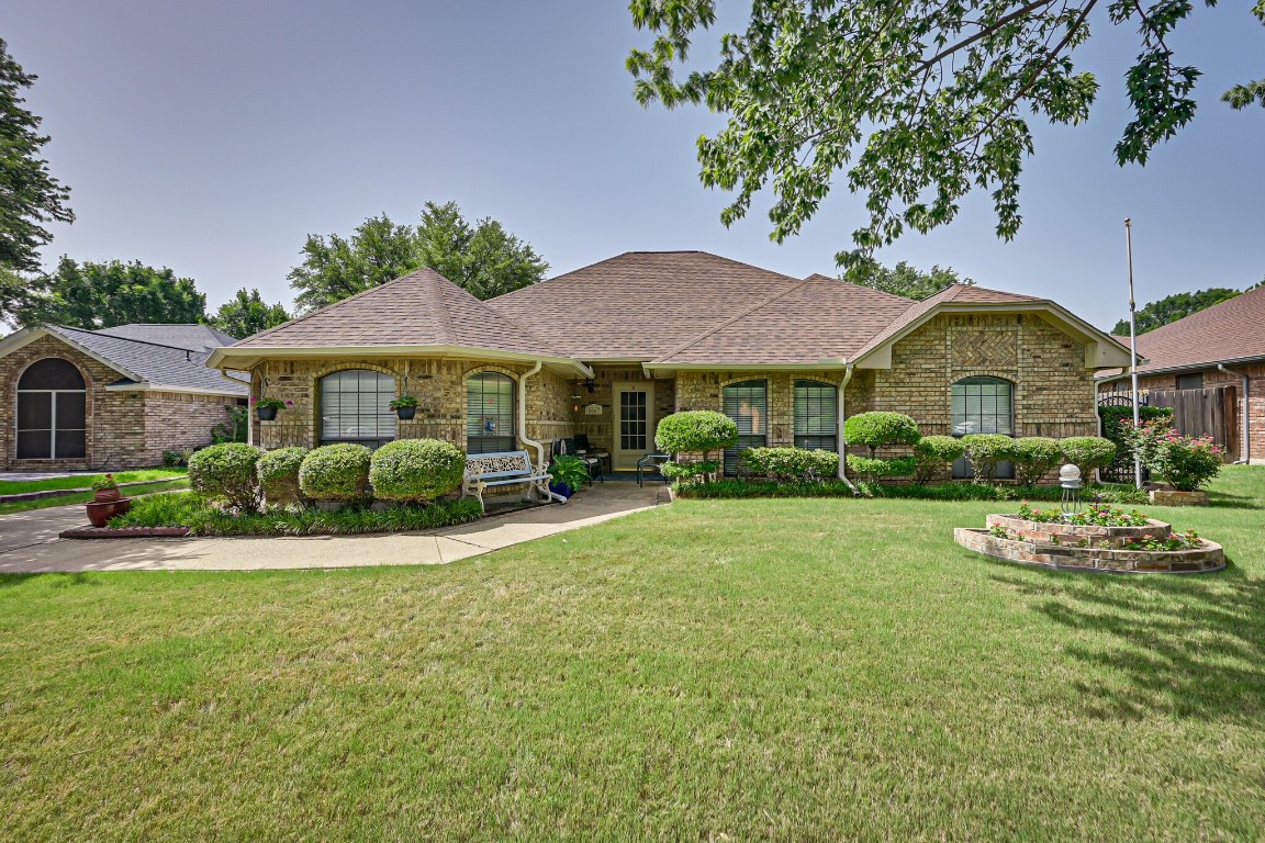 2667 Ashwood Court Grand Prairie TX 75052