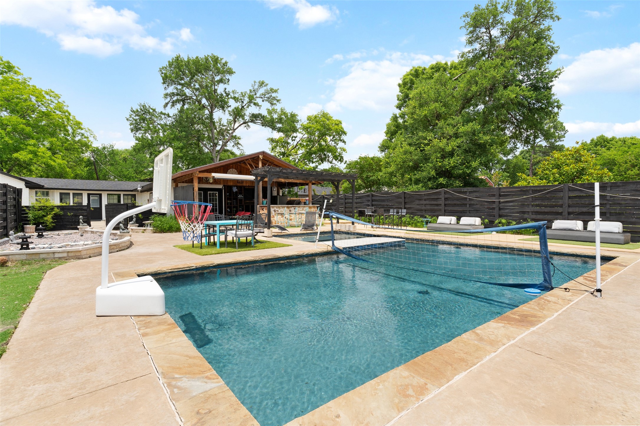 5100 Murphy Road Sachse TX 75048