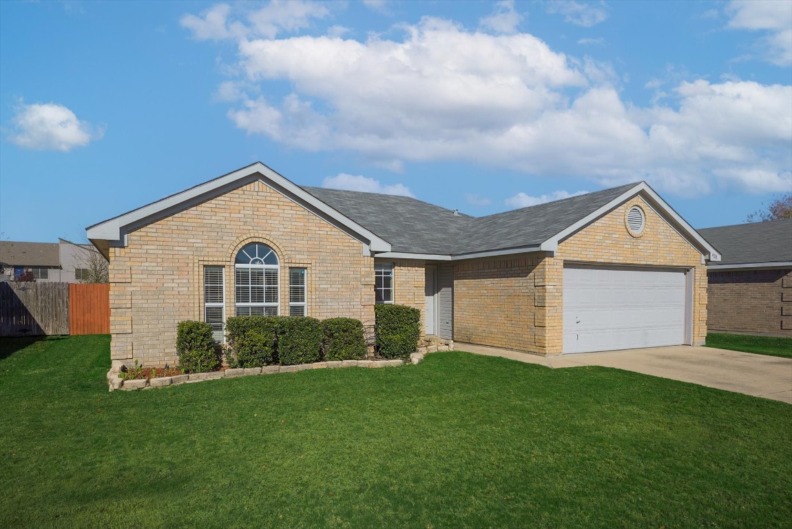 428 Asbury Drive Saginaw TX 76179