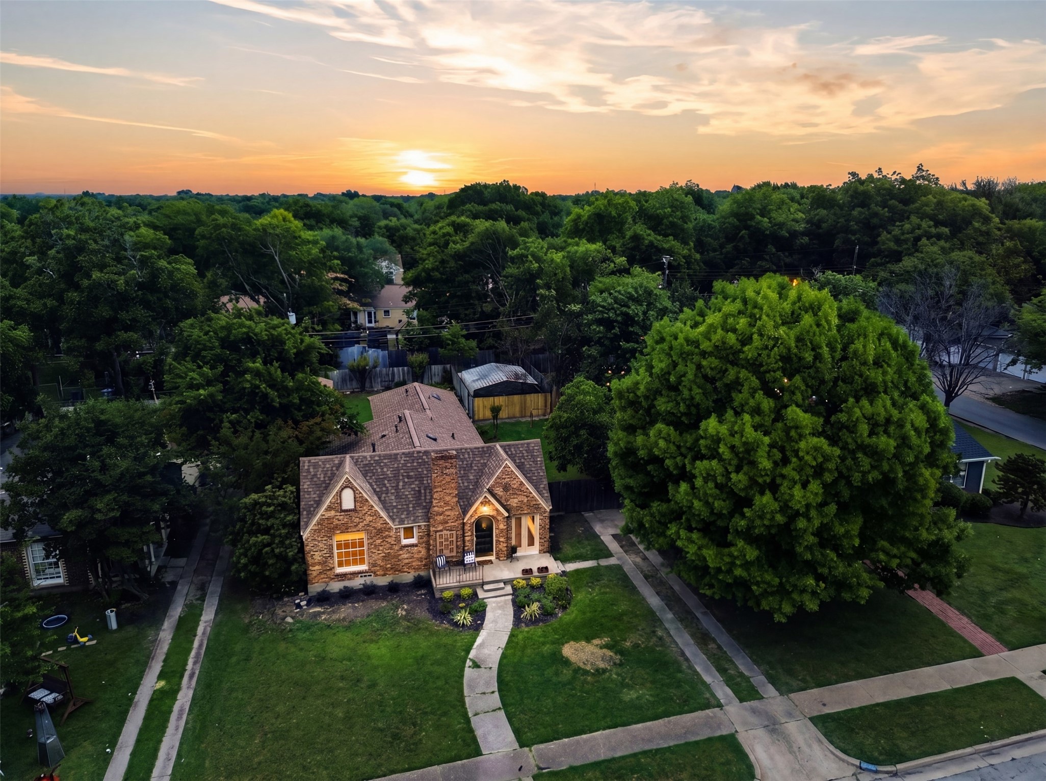 6141 Fairway Avenue Dallas TX 75227