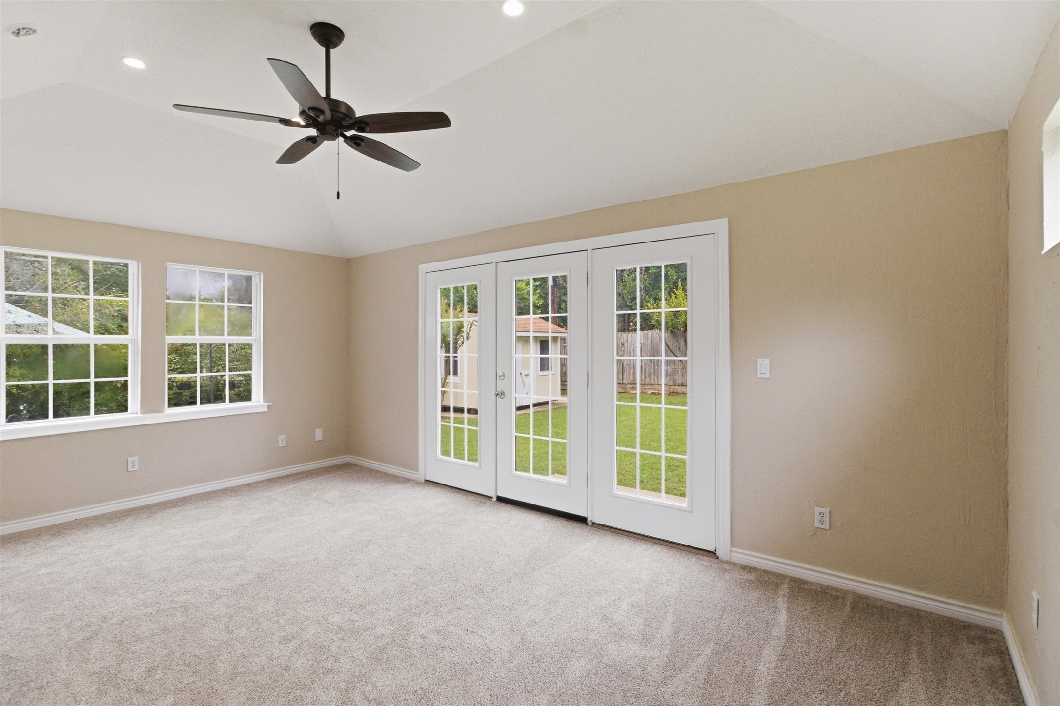 6141 Fairway Avenue Dallas TX 75227