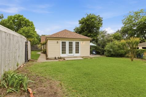 6141 Fairway Avenue Dallas TX 75227