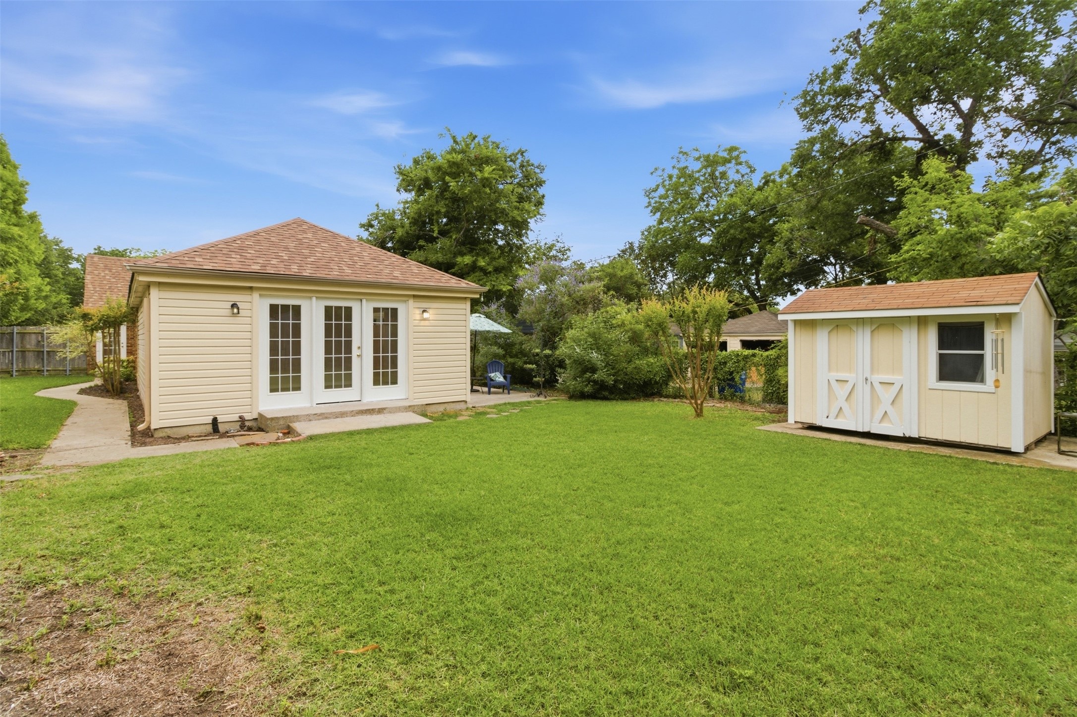 6141 Fairway Avenue Dallas TX 75227