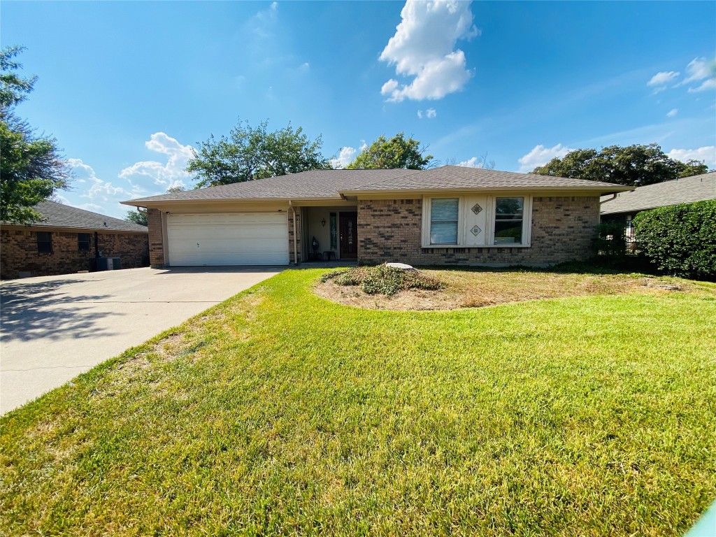 1305 Mossburg Drive Bedford TX 76022