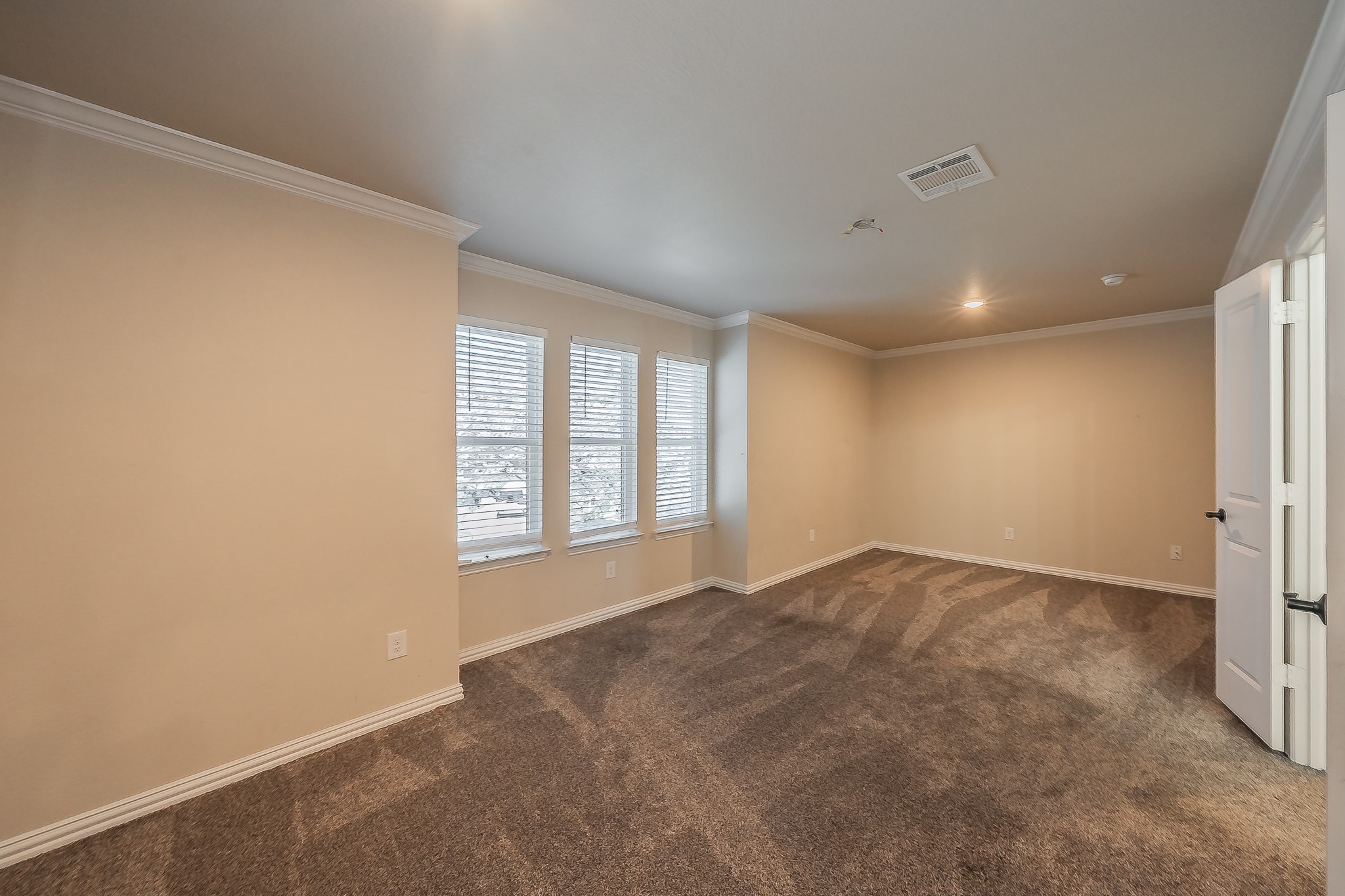 6012 Englishoak Drive Arlington TX 76016
