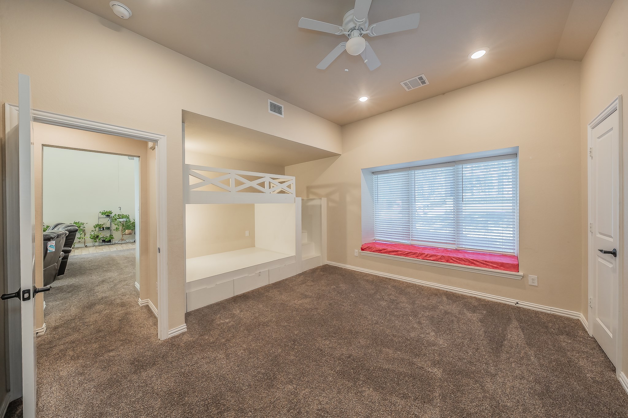 6012 Englishoak Drive Arlington TX 76016