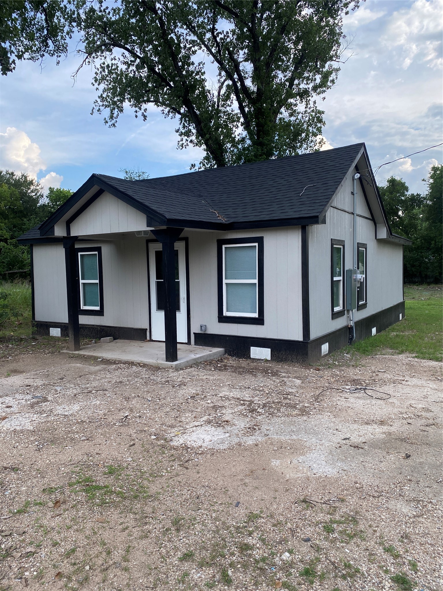 324 Hogan Lane Bellmead TX 76705