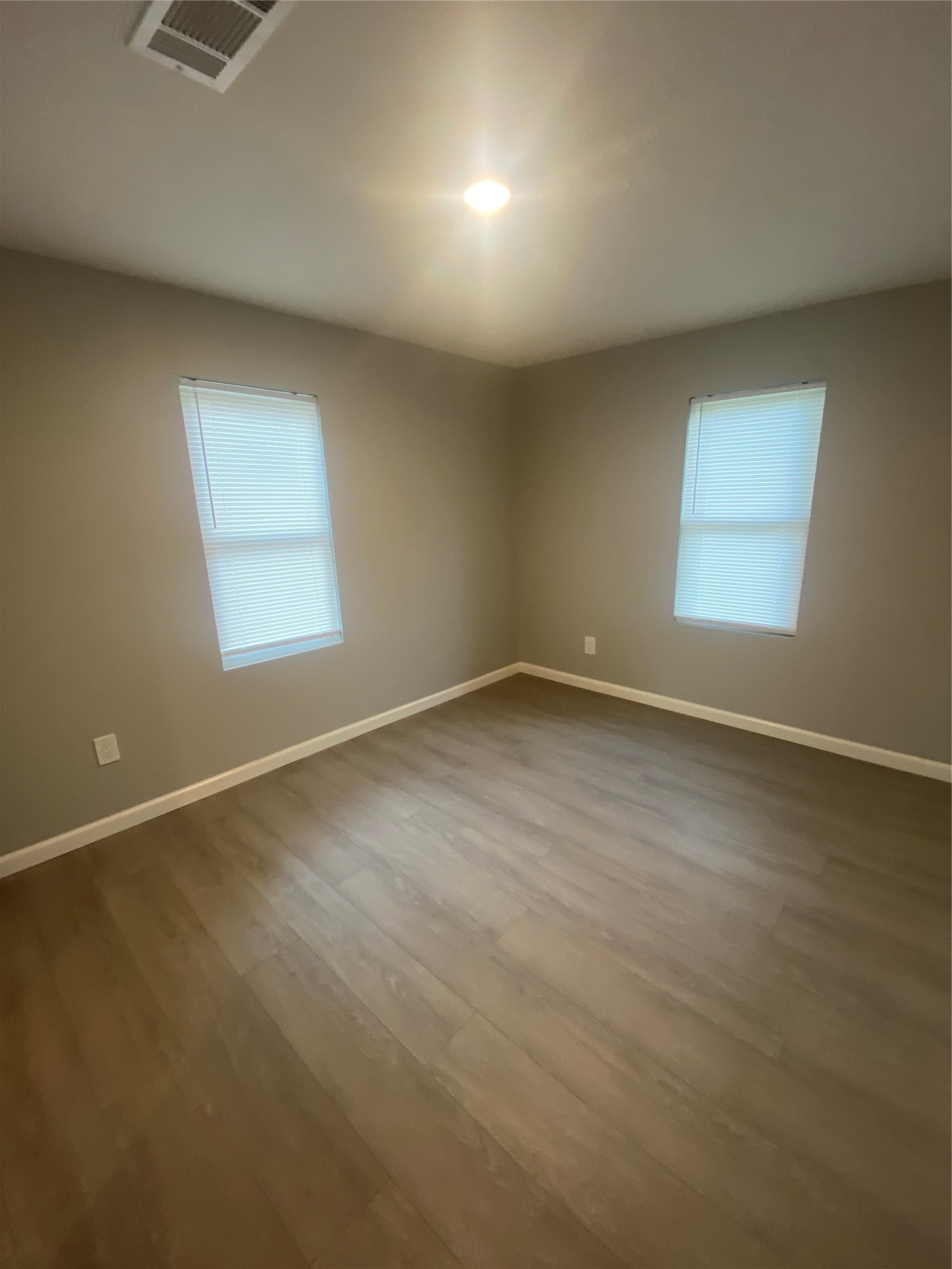 324 Hogan Lane Bellmead TX 76705