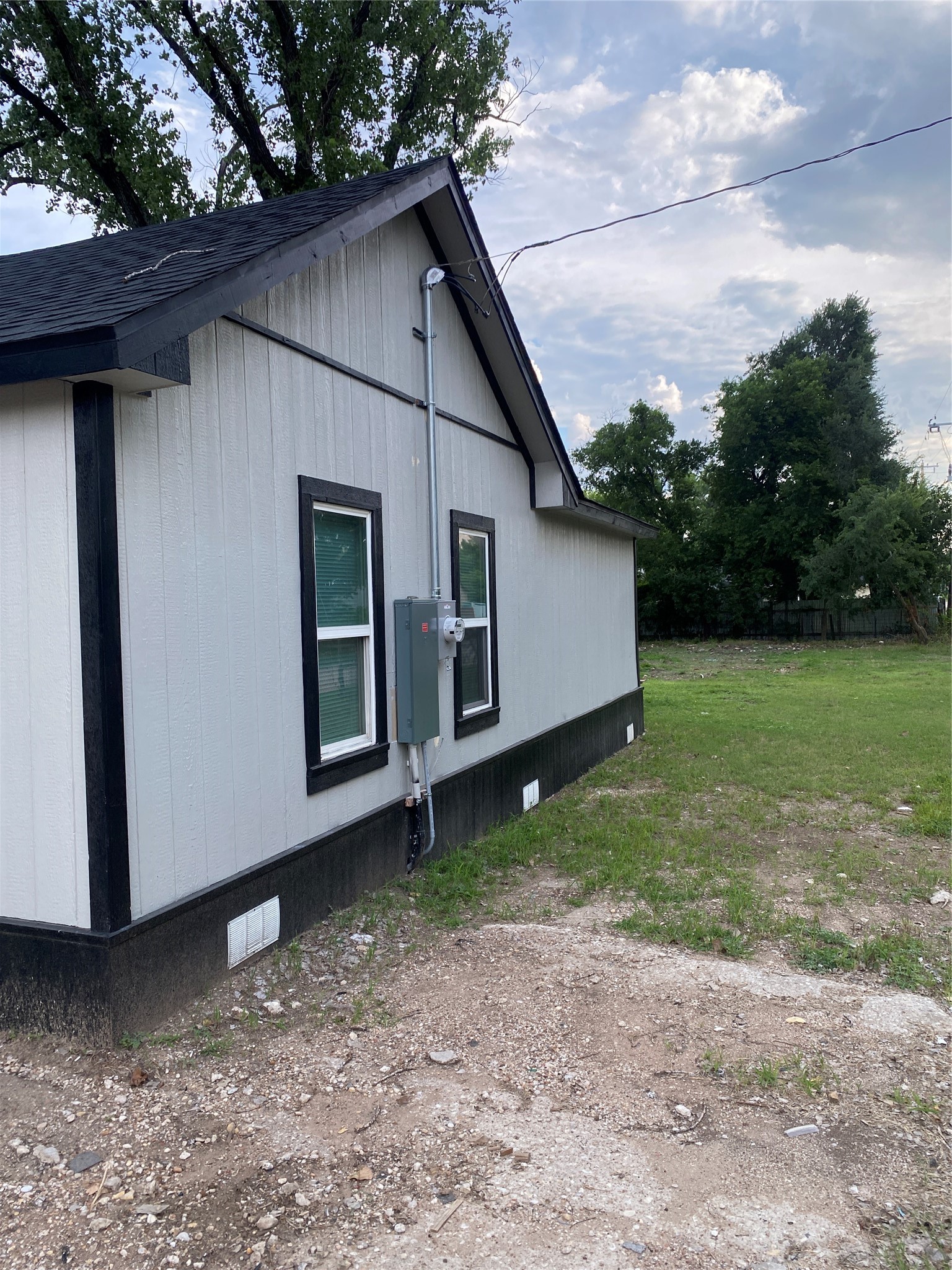 324 Hogan Lane Bellmead TX 76705