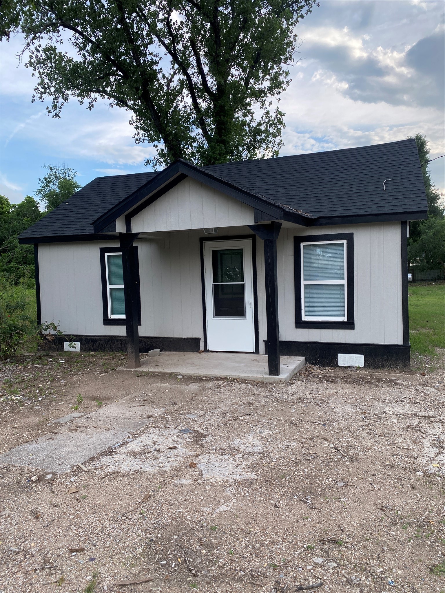 324 Hogan Lane Bellmead TX 76705