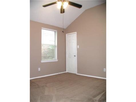 909 Starling Lane Aubrey TX 76227
