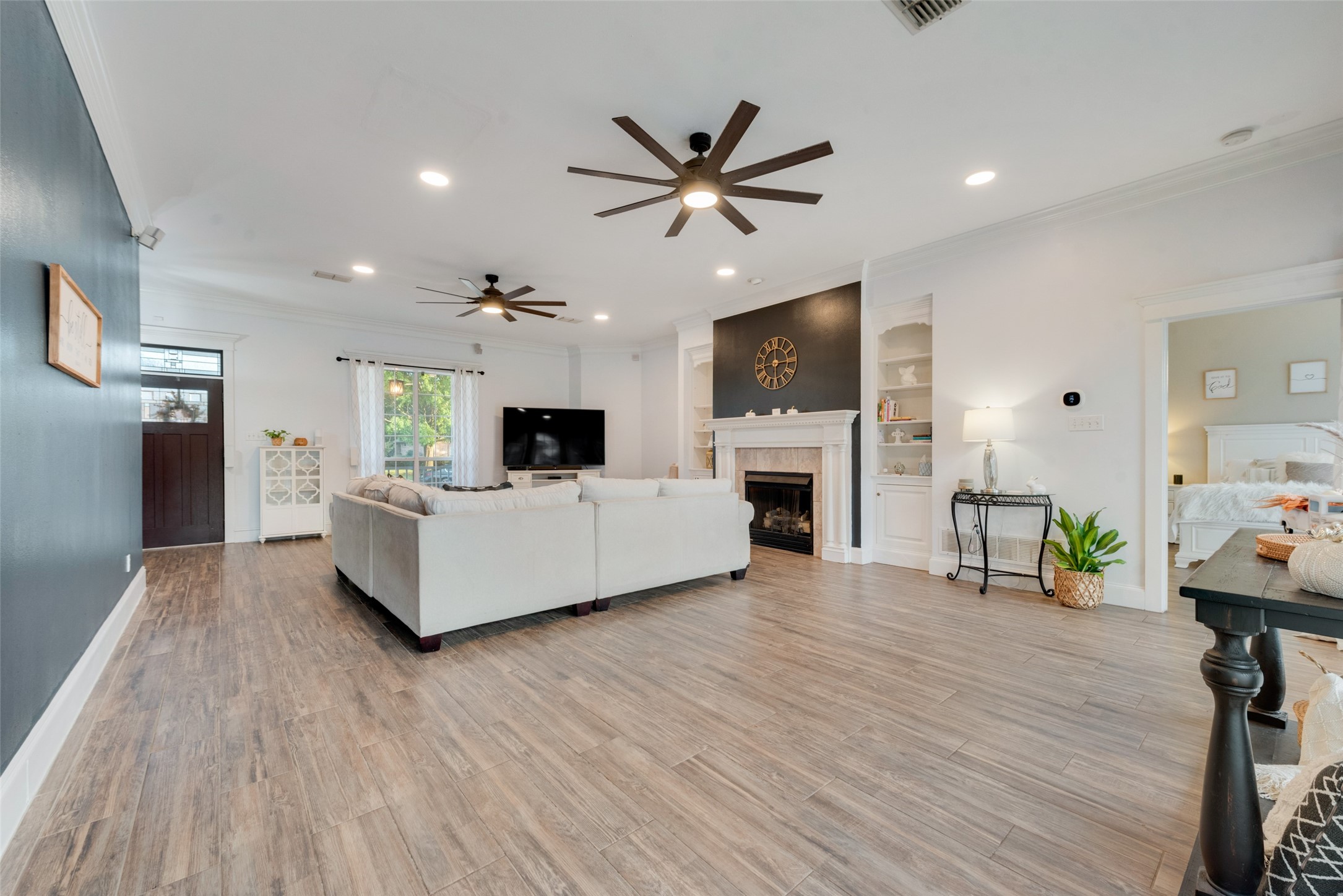 2100 Lakeridge Circle Ennis TX 75119