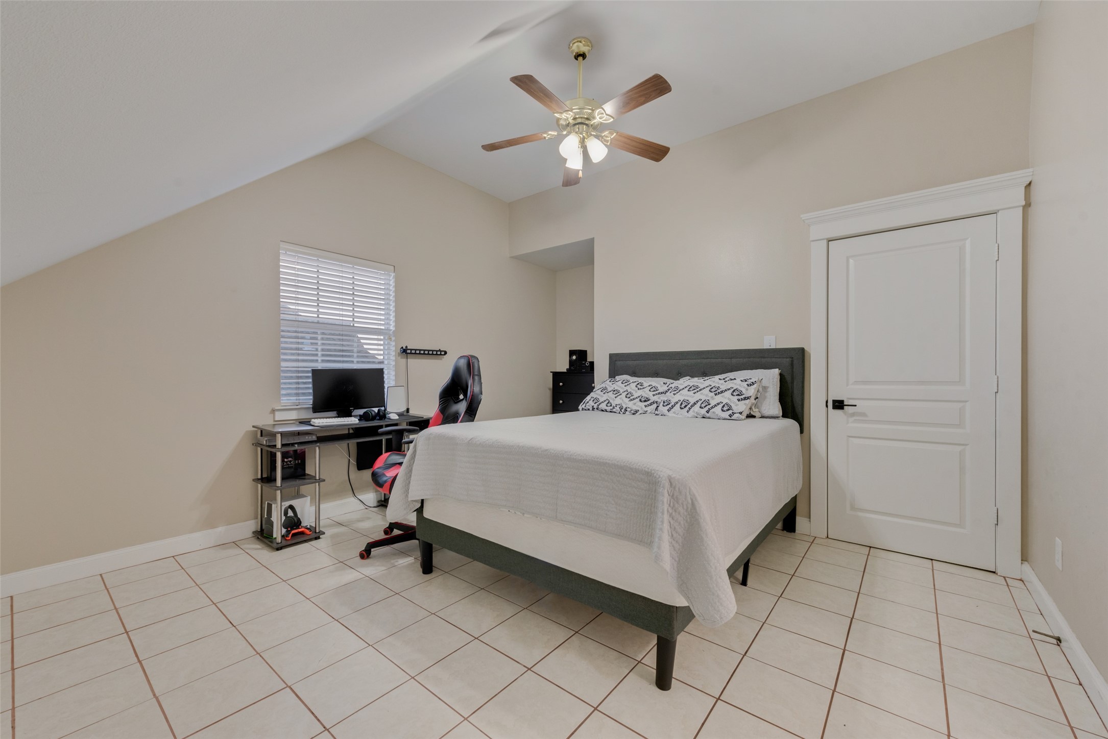 2100 Lakeridge Circle Ennis TX 75119