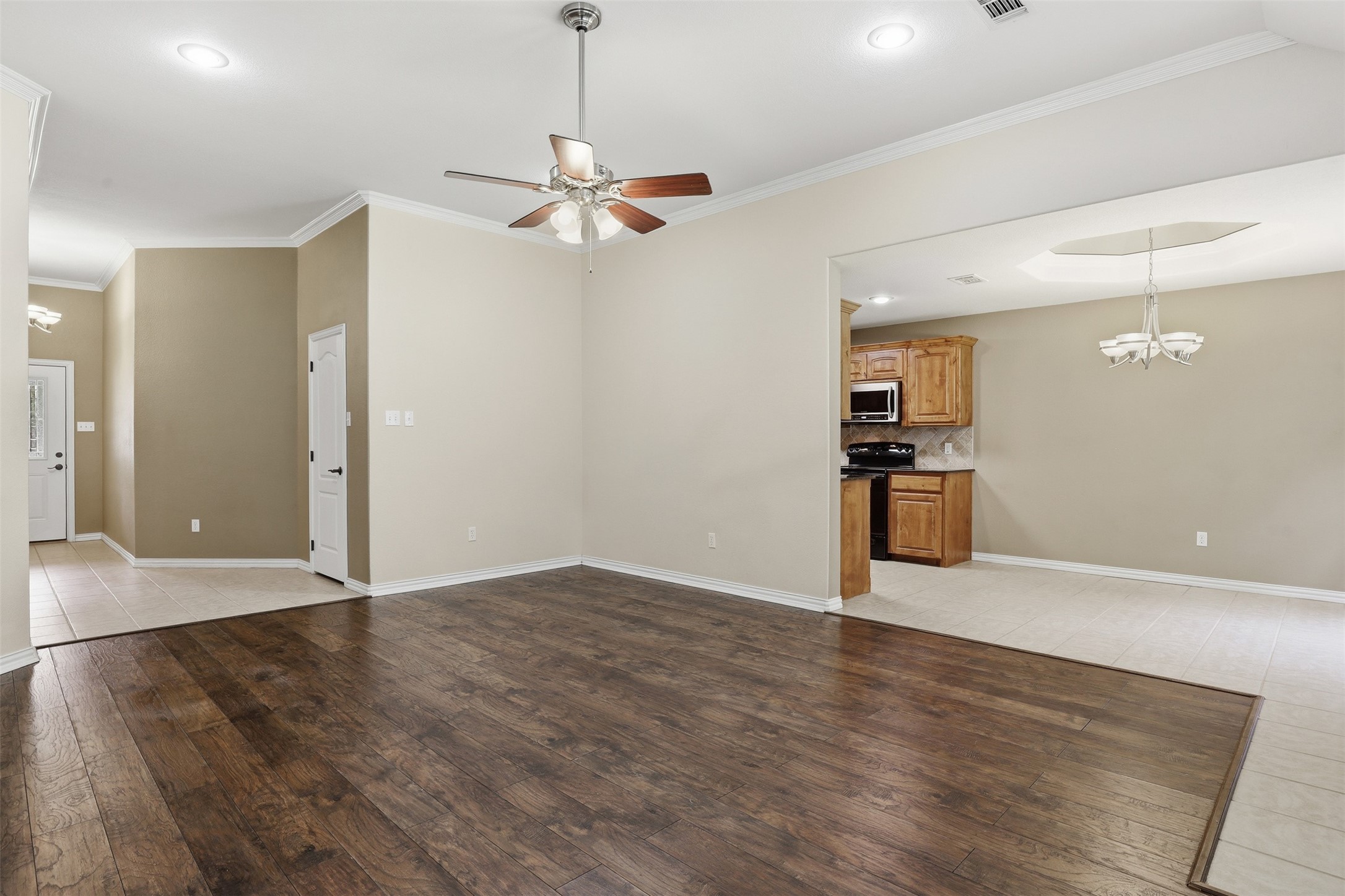 1508 Cheyenne Trail Granbury TX 76048