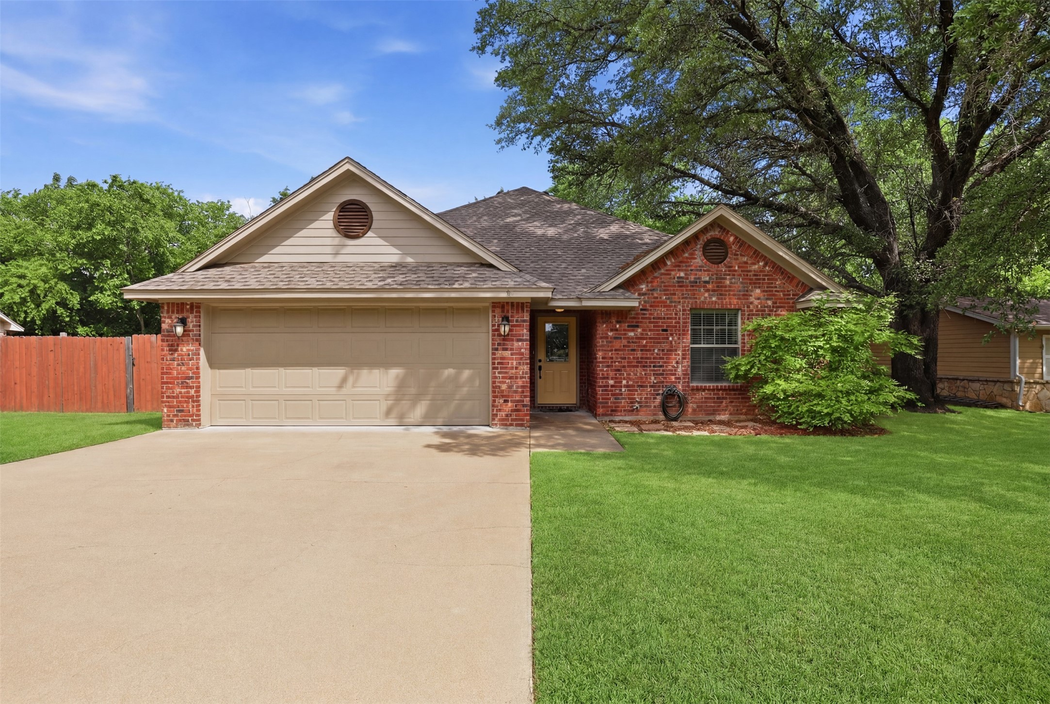 1508 Cheyenne Trail Granbury TX 76048