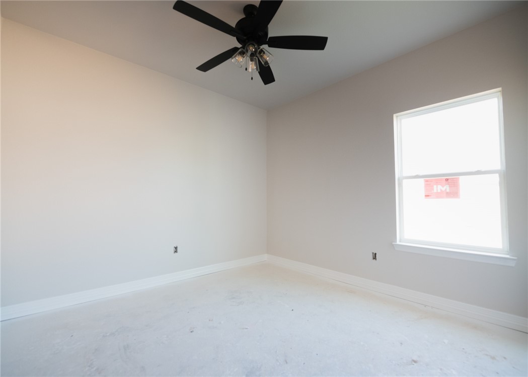 816 Secretariat Drive Hewitt TX 76643