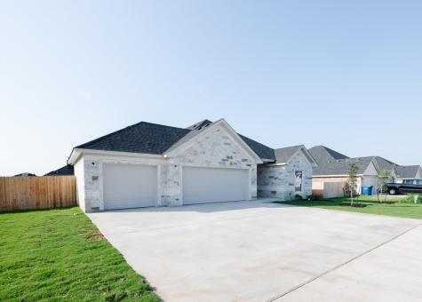 816 Secretariat Drive Hewitt TX 76643