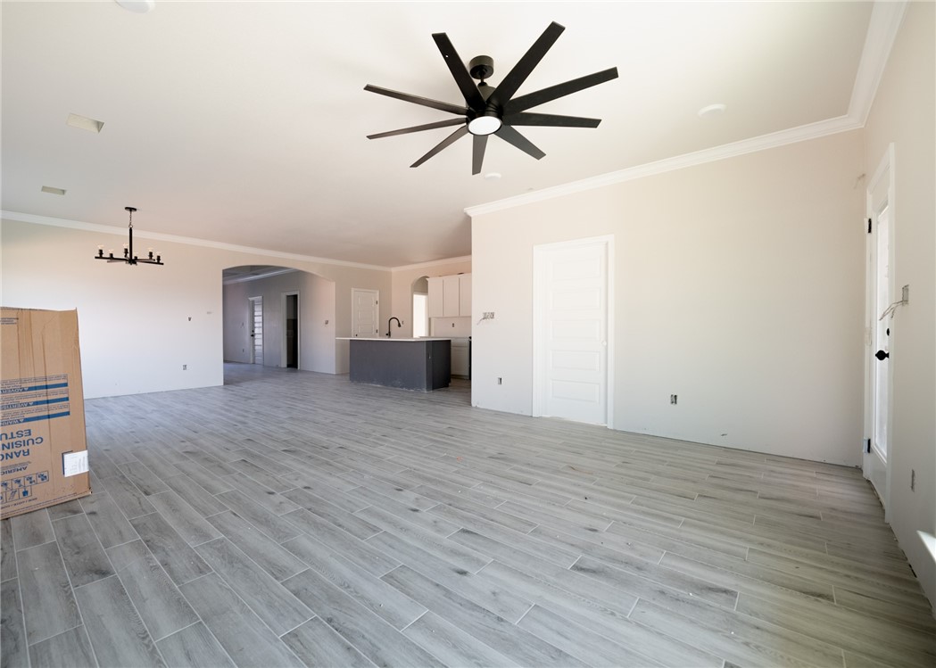816 Secretariat Drive Hewitt TX 76643