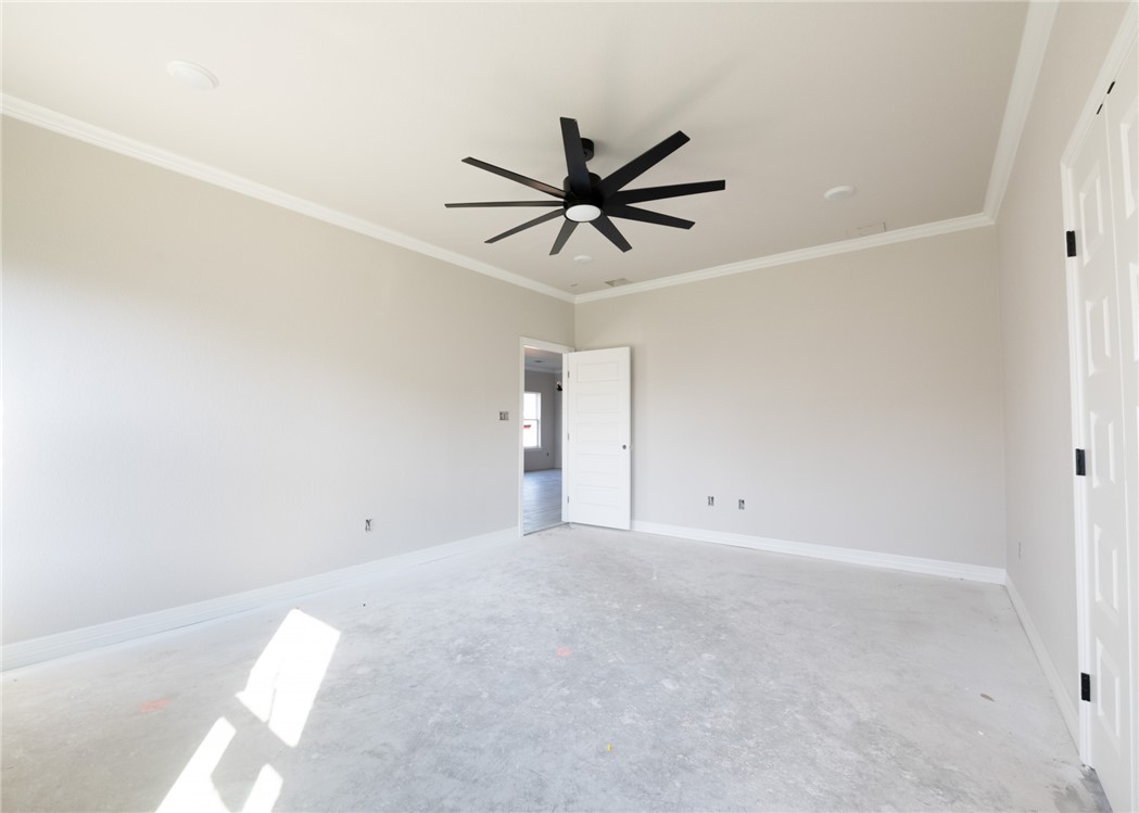 816 Secretariat Drive Hewitt TX 76643