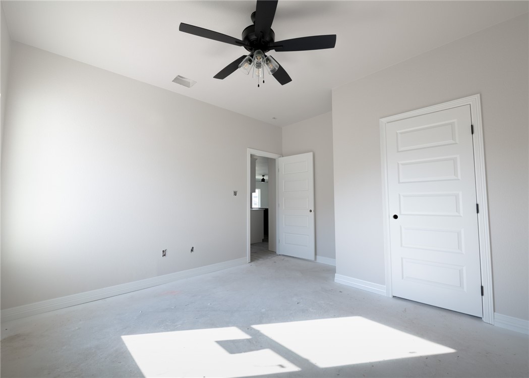 816 Secretariat Drive Hewitt TX 76643