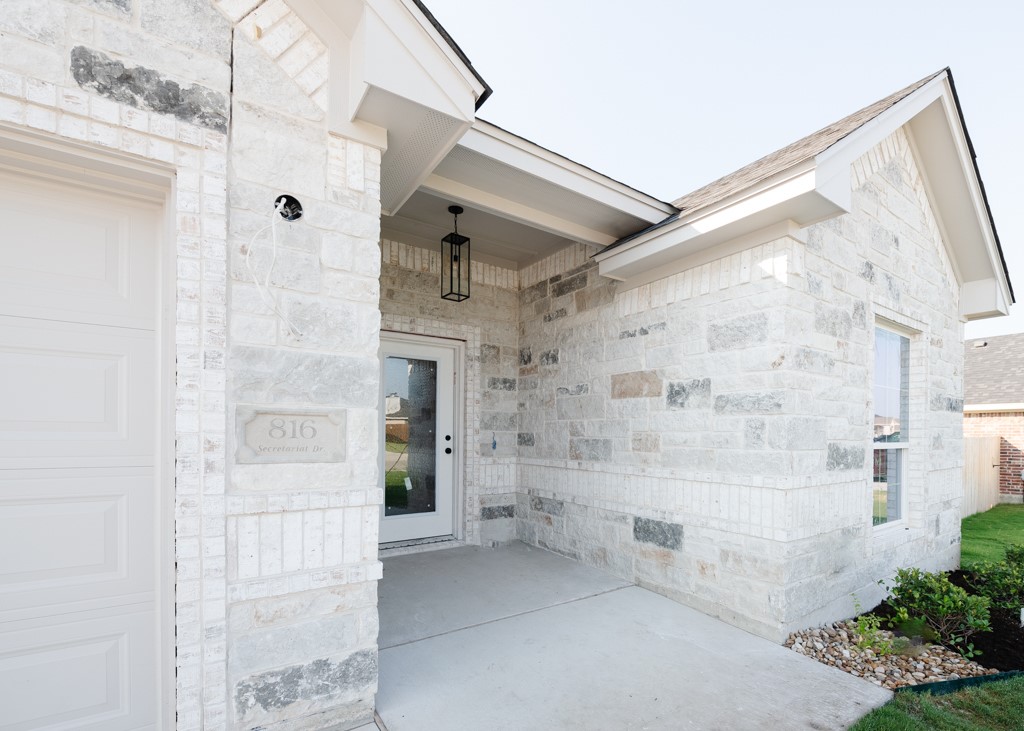 816 Secretariat Drive Hewitt TX 76643