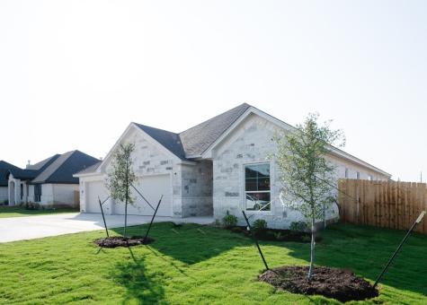 816 Secretariat Drive Hewitt TX 76643