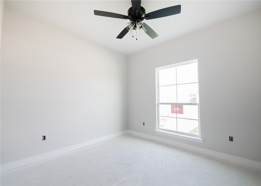 816 Secretariat Drive Hewitt TX 76643