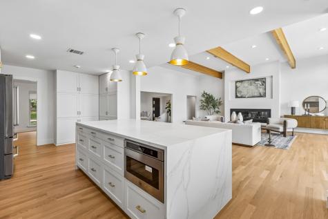 4452 Sugar Mill Road Dallas TX 75244
