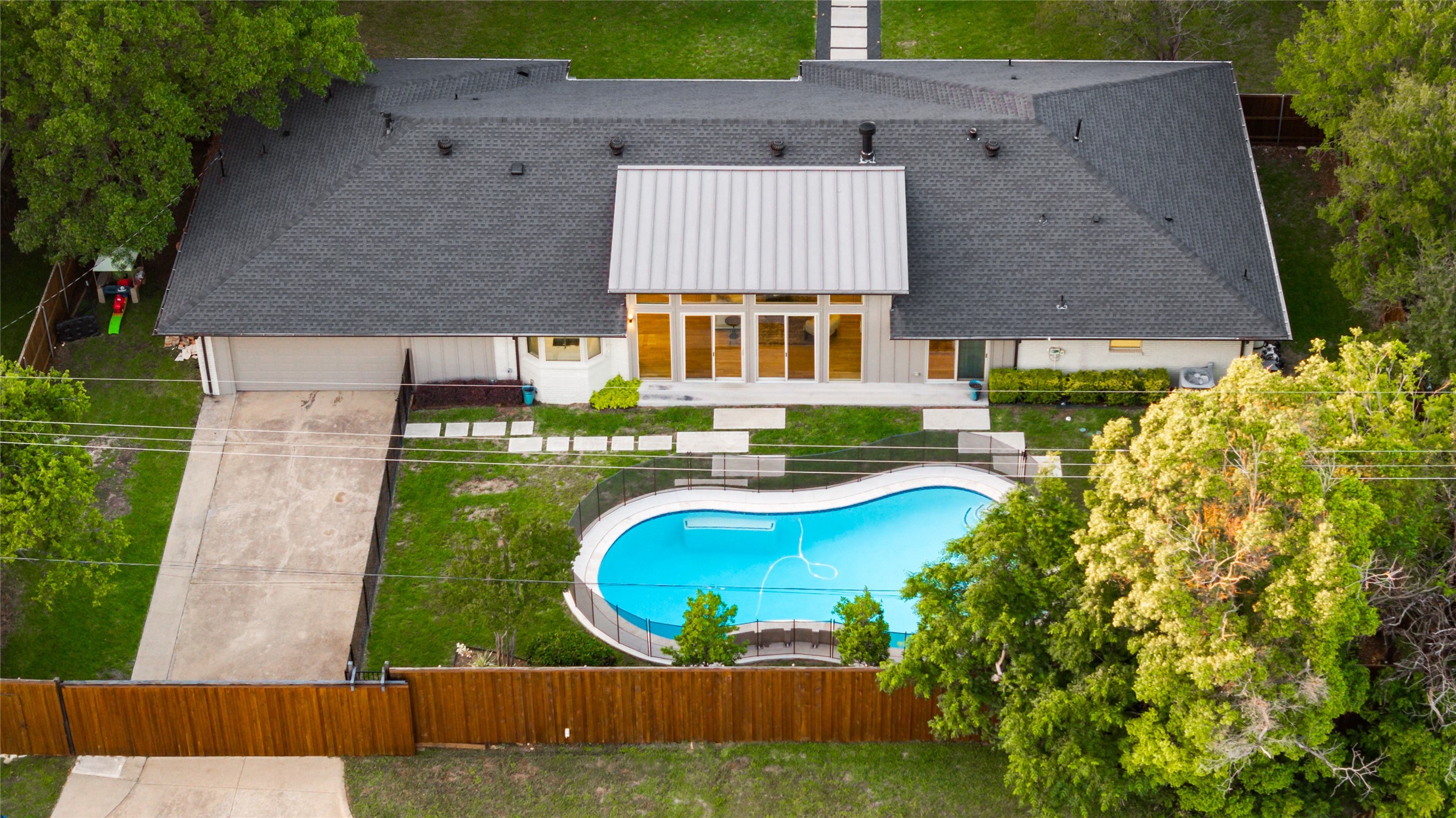 4452 Sugar Mill Road Dallas TX 75244