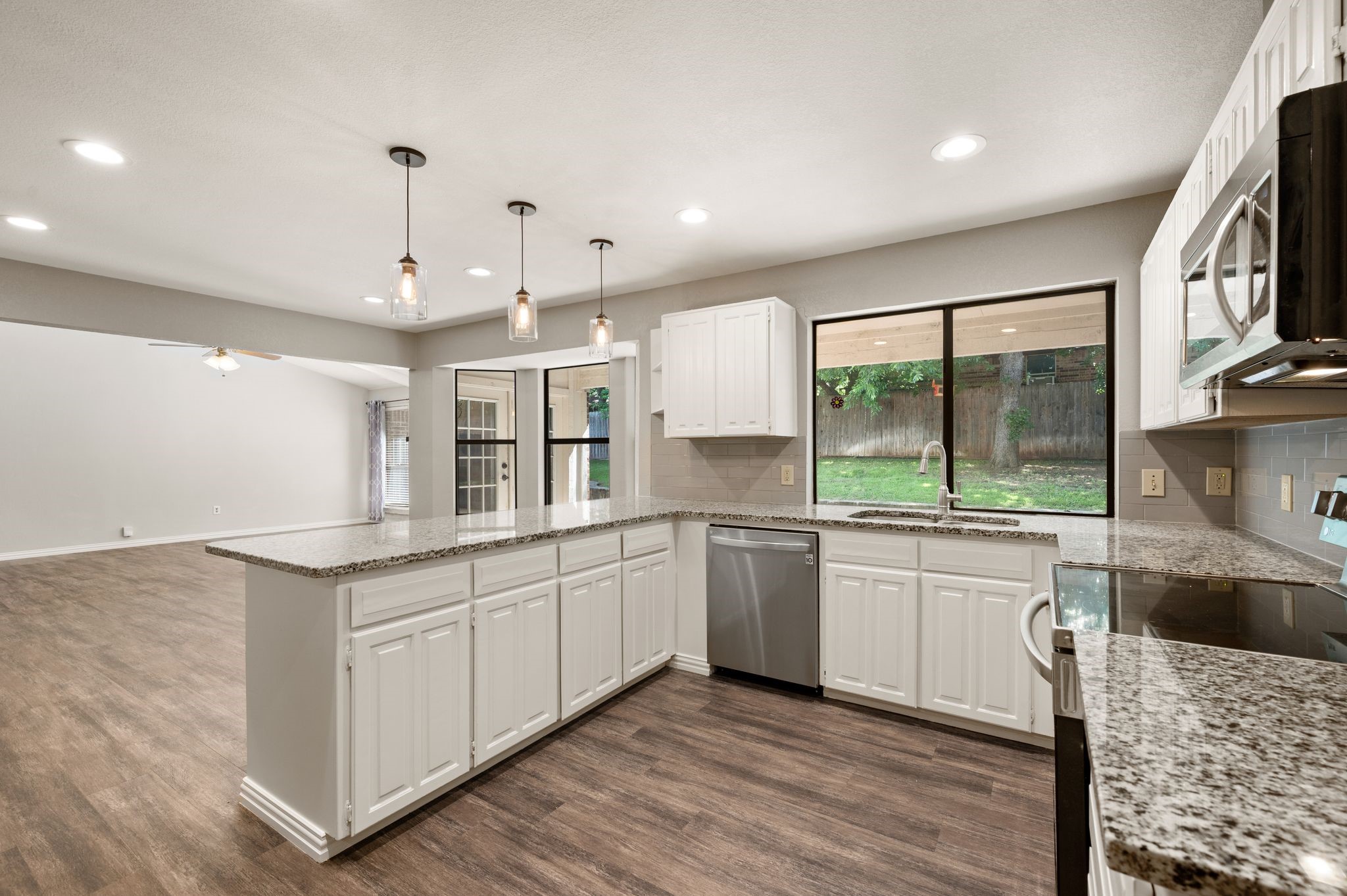 3000 Bluebonnet Lane Bedford TX 76021