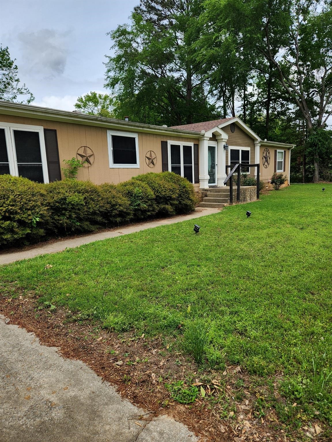 124 James Road Kilgore TX 75662
