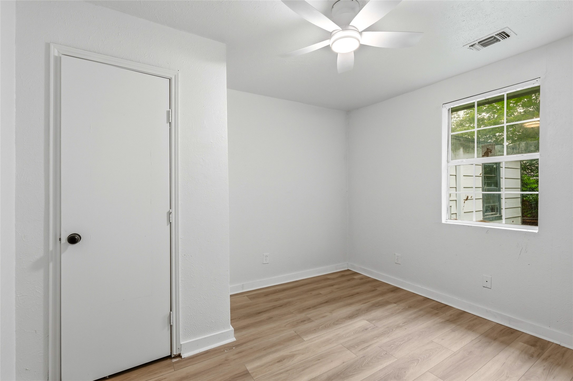 3455 Kellogg Avenue Dallas TX 75216