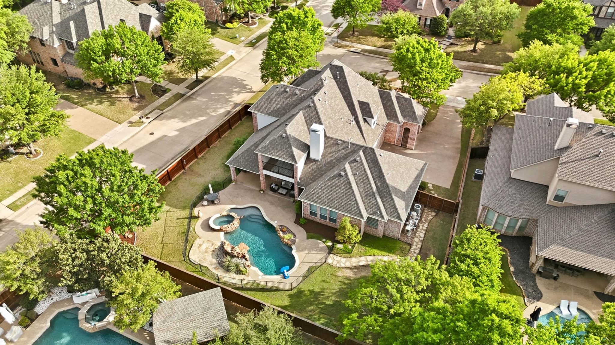 781 Lark Street Lantana TX 76226