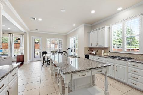 781 Lark Street Lantana TX 76226