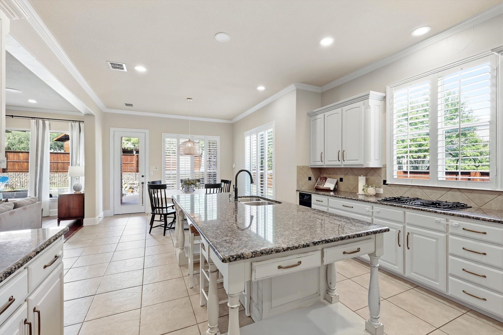 781 Lark Street Lantana TX 76226