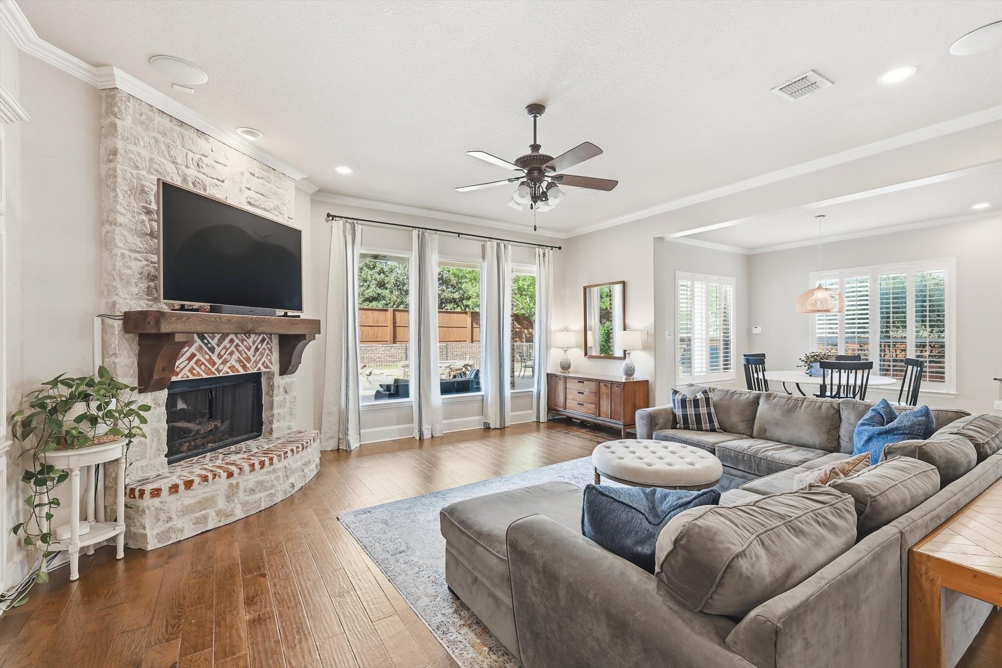 781 Lark Street Lantana TX 76226