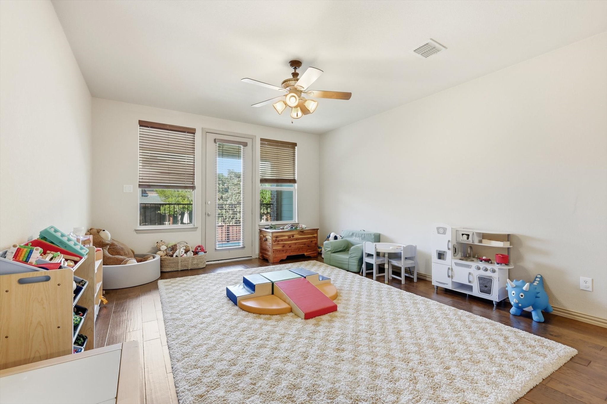 781 Lark Street Lantana TX 76226