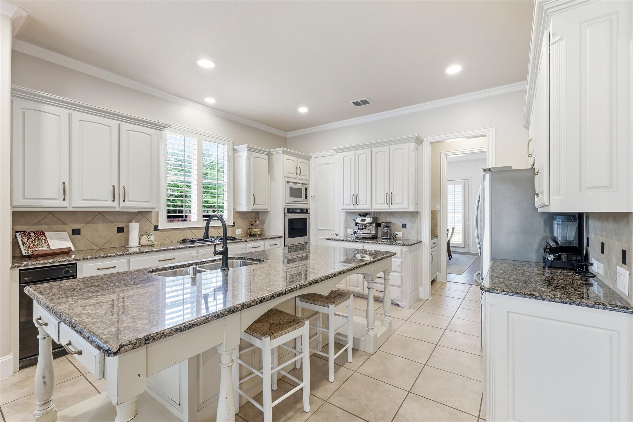 781 Lark Street Lantana TX 76226