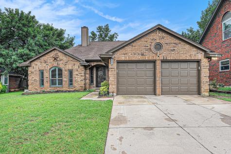 4102 Kelly Glenn Lane Arlington TX 76017