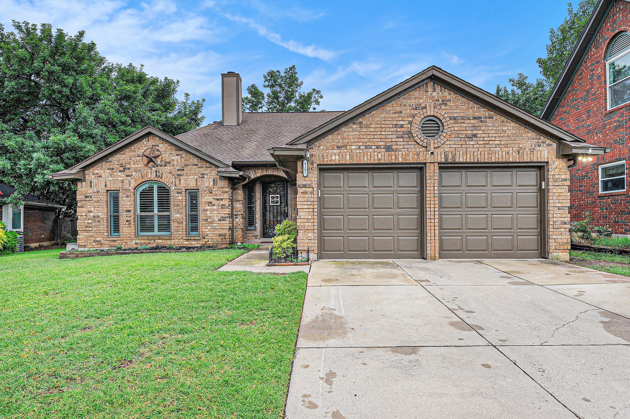 4102 Kelly Glenn Lane Arlington TX 76017