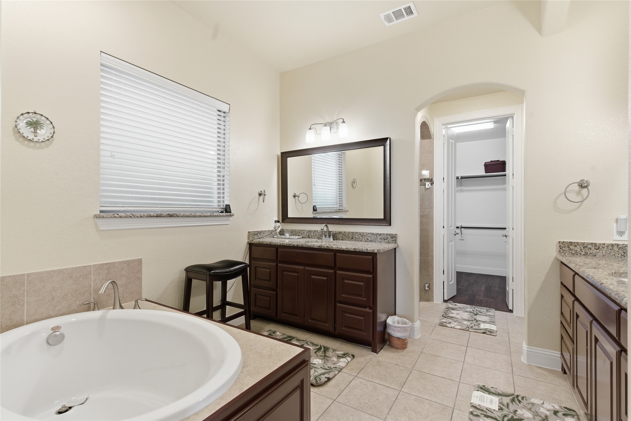 3215 Hyde Street Irving TX 75063